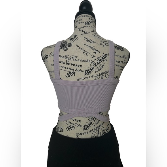 NWT Ribbed Cutout Crop Top | One Size - Picture 4 of 5